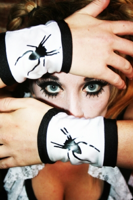Wrists Printed Spider WB