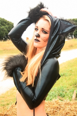 Cat HoodShrug Wet