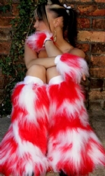 Red/Wht Fluff & Cuff