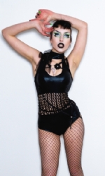 Dark choker body