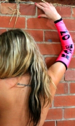 Long Arms Hot Pink/Black