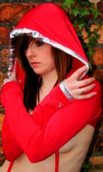 Hooded Shrug Red/Silv
