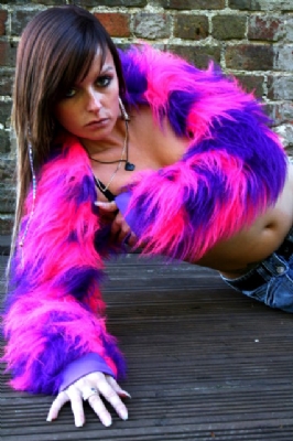 FurShrug Pur/PinkCam